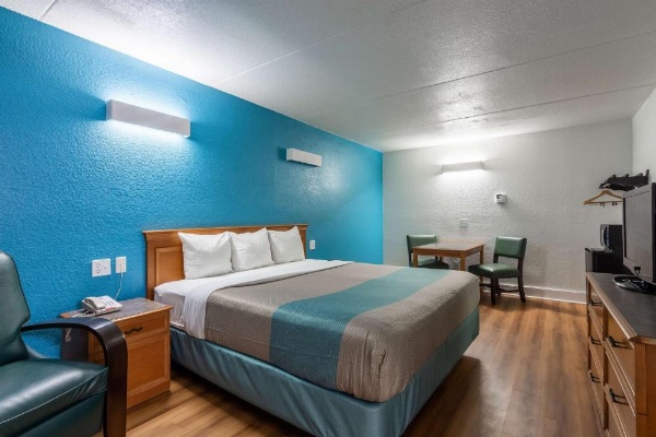 Motel 6-North Little Rock, AR - McCain image 12