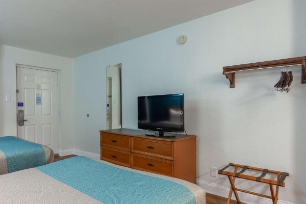 Motel 6-North Little Rock, AR - McCain image 13