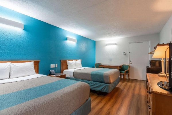Motel 6-North Little Rock, AR - McCain image 21