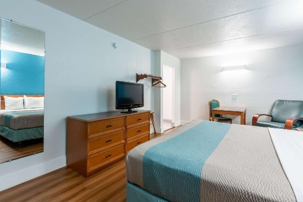 Motel 6-North Little Rock, AR - McCain image 6