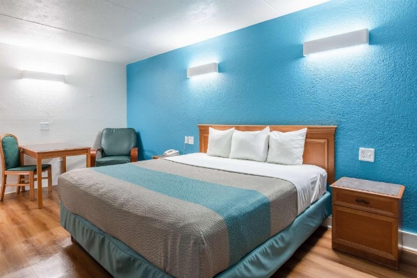 Motel 6-North Little Rock, AR - McCain image 9